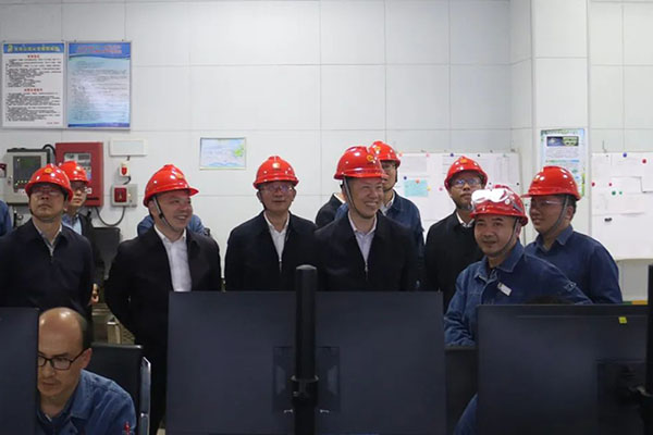 市政協(xié)副主席、應(yīng)急管理局局長李華桂帶隊(duì)到公司調(diào)研